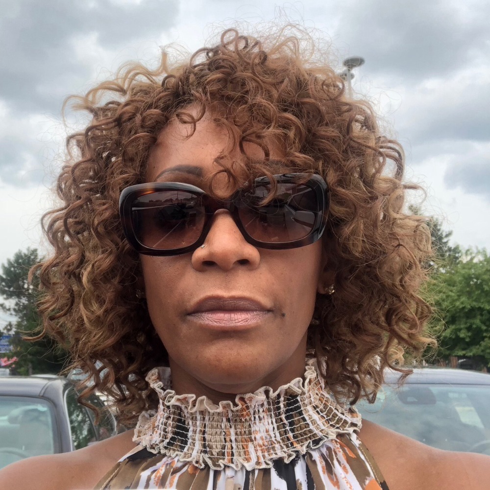 Meet your Posher, Chiffionda